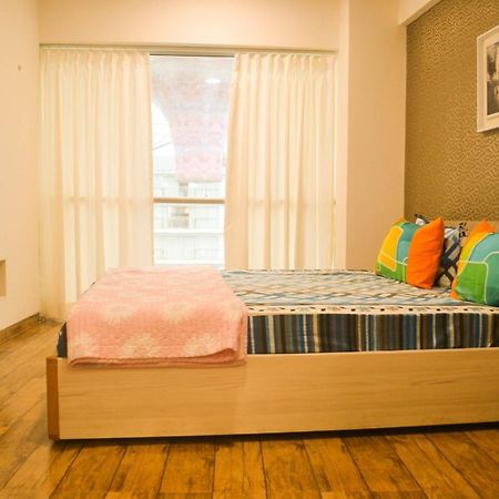 Homestays At Rajhans Belliza Near Airport Surat Dış mekan fotoğraf
